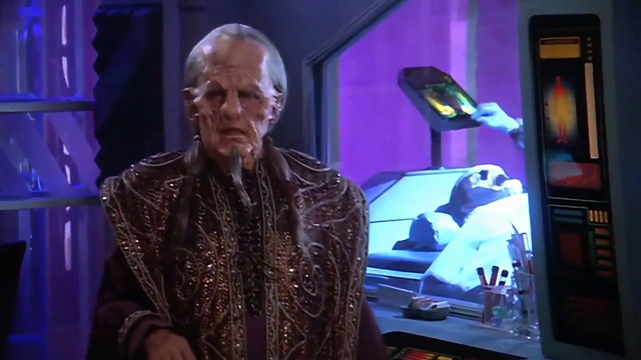 Babylon 5 - Se2 - Ep12 - Acts of Sacrifice HD Watch