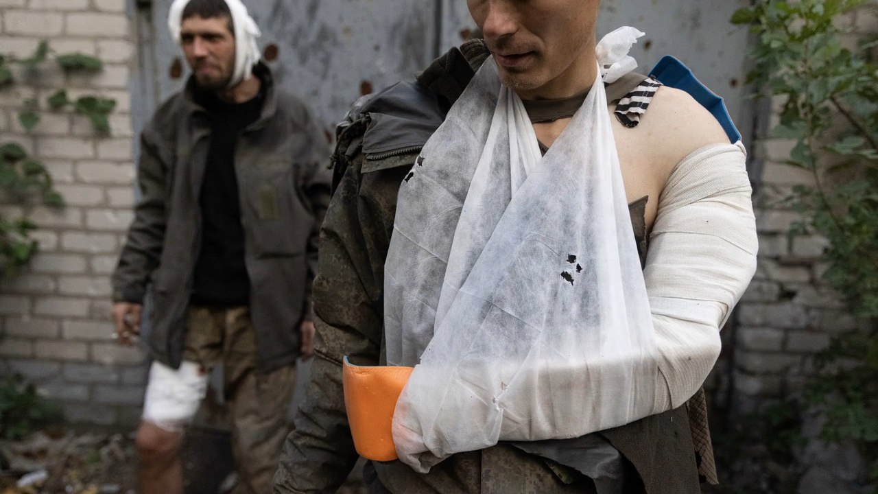 Russland schickt schwer verletzte soldaten zurück an die front