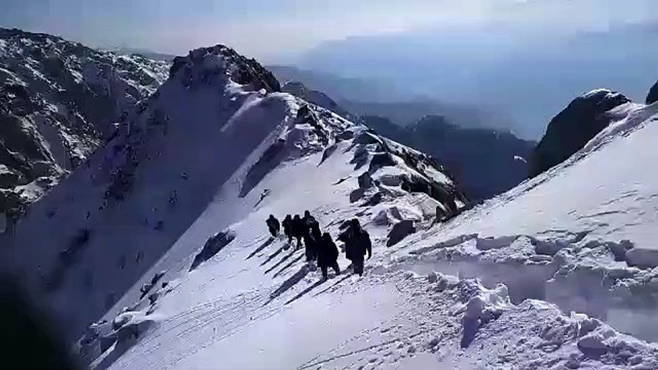 Video: देखिए किस दुर्गम हालात में होती है सीमा की चौकसी