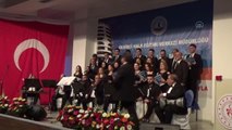 Demirci Halk Eğitimi Merkezi Türk Müziği Korosu ilk konserini verdi