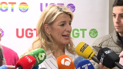 Descargar video: Yolanda Díaz pide a Feijóo que rectifique el gobierno de Castilla y León con Vox tras las palabras de Gallardo