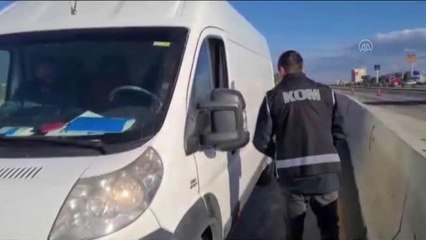 Kaçak oto yedek parçaları ele geçirildi