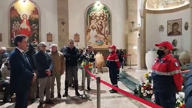 Anche l'ex premier Giuseppe Conte ha reso omaggio alla salma di Biagio Conte