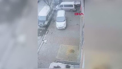 KÜÇÜKÇEKMECE'DE KAMERAYA YANSIYAN SİLAHLI SALDIRININ ŞÜPHELİSİ YAKALANDI