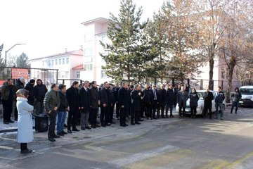 Okul Müdür Yardımcısı nöbetçi öğretmenin eşi tarafından darp edildi