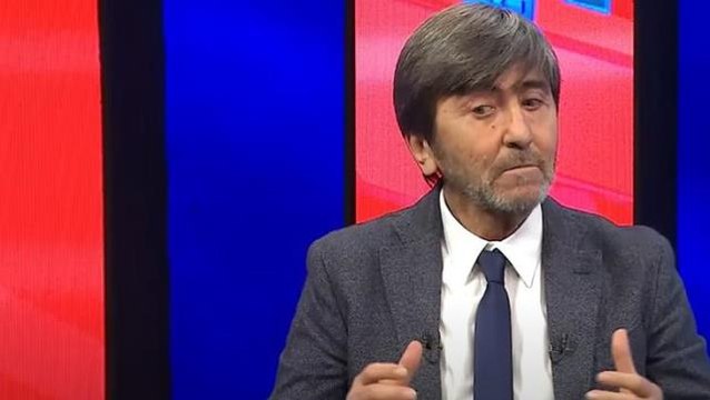 Galatasaray maçının devre arasında canlı yayına çıkan Rıdvan Dilmen'den olay iddia