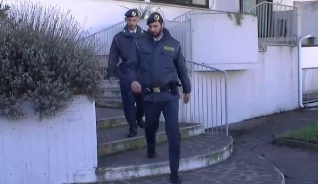 Agivano come banca per truffare clienti utilizzando aziende in crisi: arresti e sequestri a Rovigo (13.01.23)