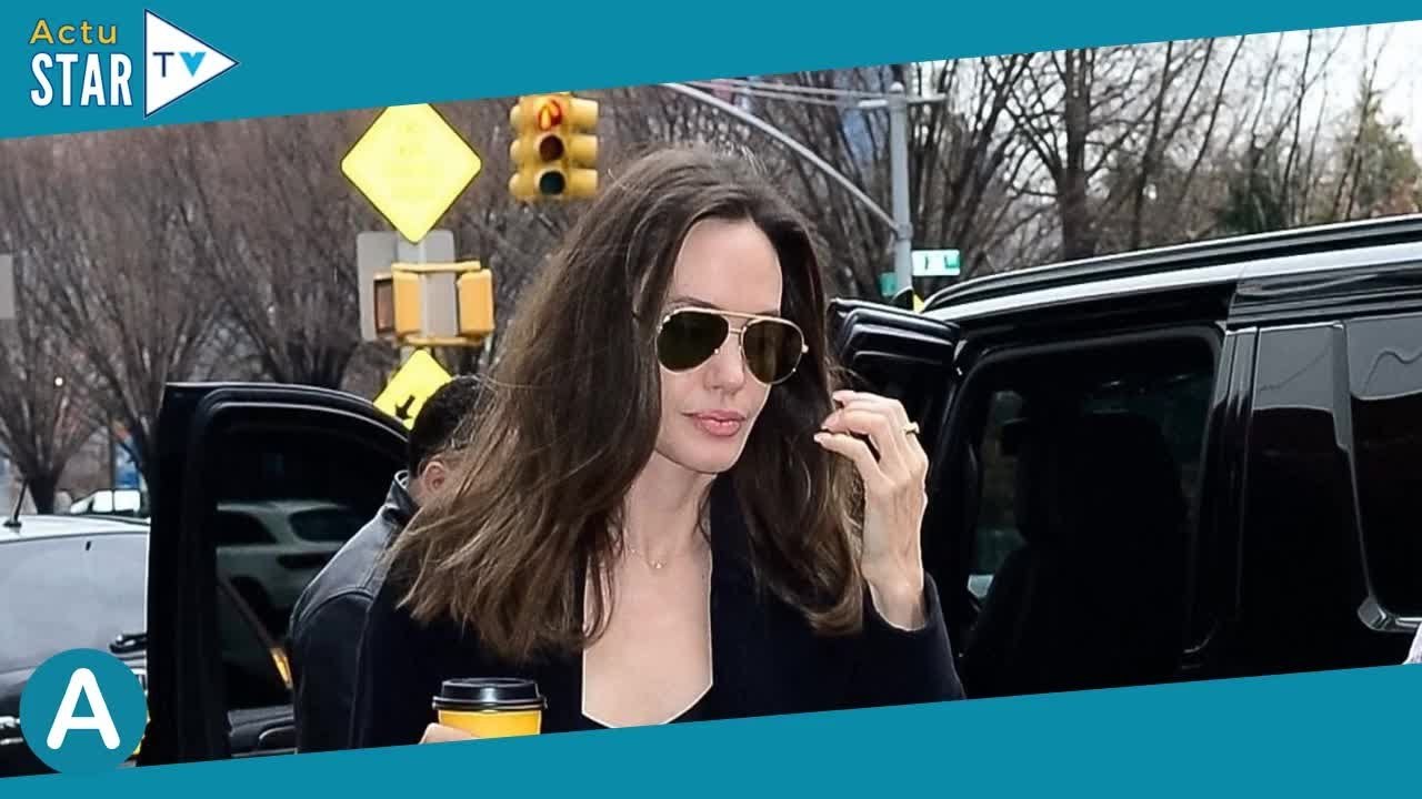 Angelina Jolie dégaine un sac XXL de luxe : passage remarqué à New York avec sa fille Zahara