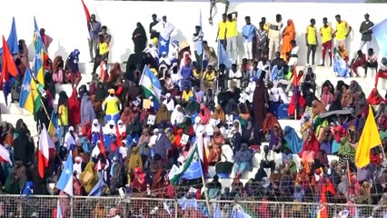 شاهد: تجمع شعبي بإشراف الرئيس الصومالي في مقديشيو ضد حركة الشباب