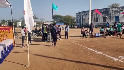 Volleyball competition started in Runeda, players showed their strength