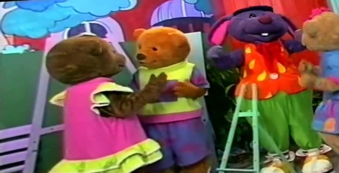 Bananas in Pyjamas Bananas in Pyjamas E042 Gallery Rat