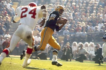 This Day in History: Packers Face Chiefs in the First Super Bowl (Sunday, January 15)
