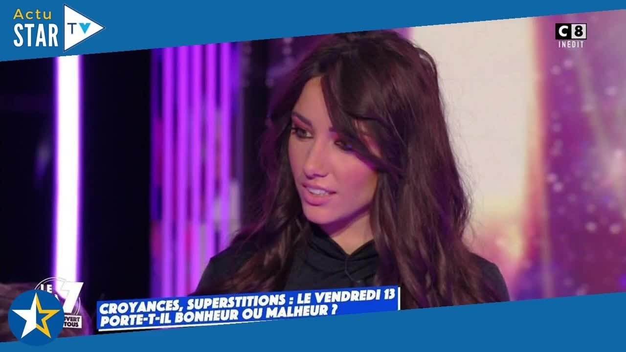 Delphine Wespiser bouche béante : cette carte effrayante tirée sur le plateau en prédiction de son a