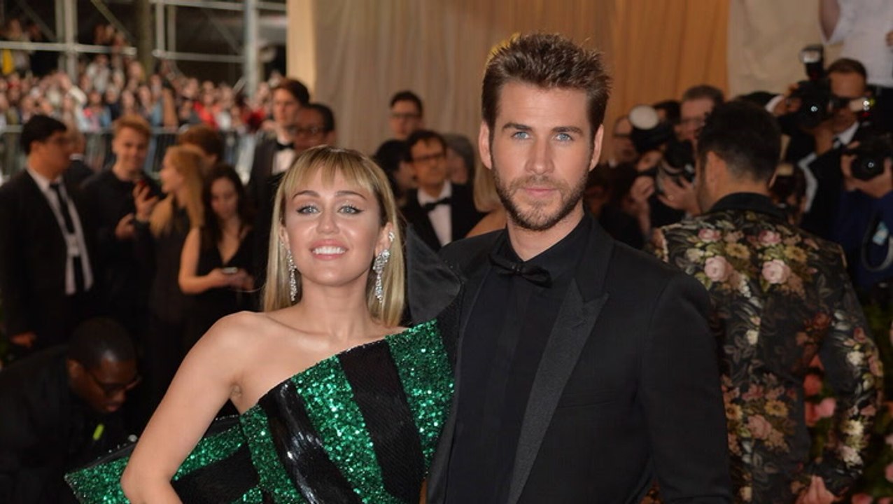 Miley Cyrus „Flowers“: Sind DIESE Zeilen an Liam Hemsworth gerichtet?