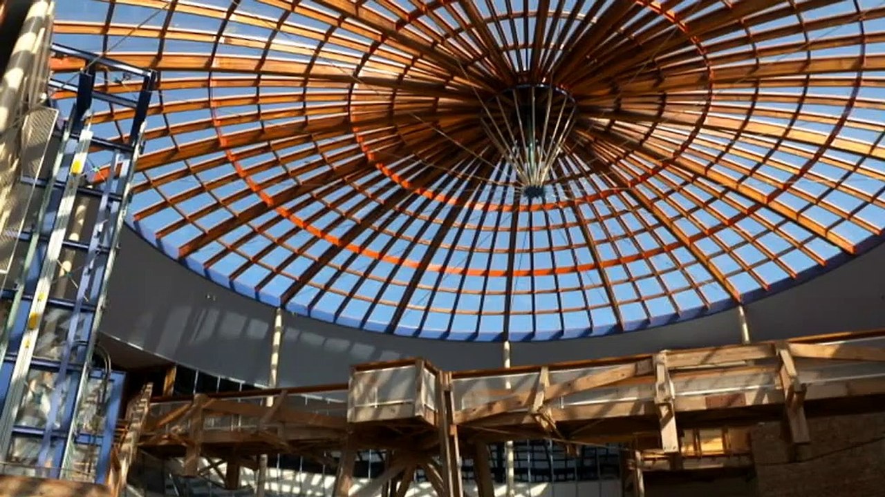 Construction begins on converting the old forestry Tasmania building into a hub for University of Tasmania students