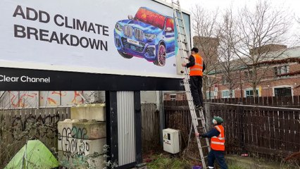 Bruxelles, Extinction Rebellion irrompe durante il Motorshow