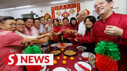 Penang CM visits The Star's Pitt Street office for CNY
