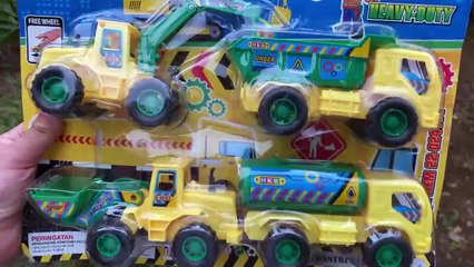 Berburu Mainan Baru, Truk Konstruksi, Crane, Truk Pasir, Tank, Excavator, Bus Tayo, Mobil Balap