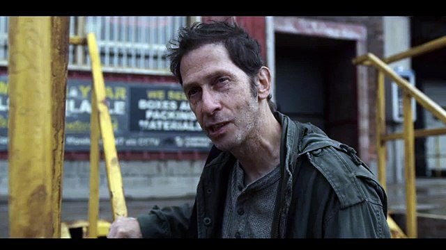 CABINET OF CURIOSITIES Episode 1 'Lot 36' Ending Explained CABINET DE CURIOSITÉS Épisode 1 'Lot 36' Explication de la fin