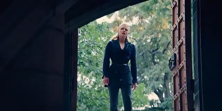 Chloë Grace Moretz - The Peripheral Ending Fight Scene Chloë Grace Moretz - La scène de combat de fin périphérique