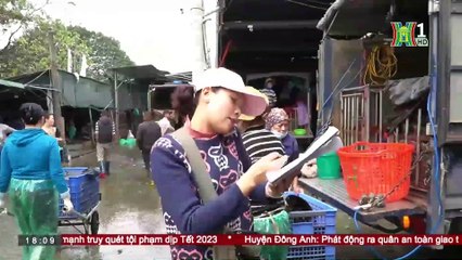 Sôi động chợ cá ông Công ông Táo