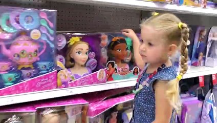 Magic Mirror grants wishes of Diana and Roma