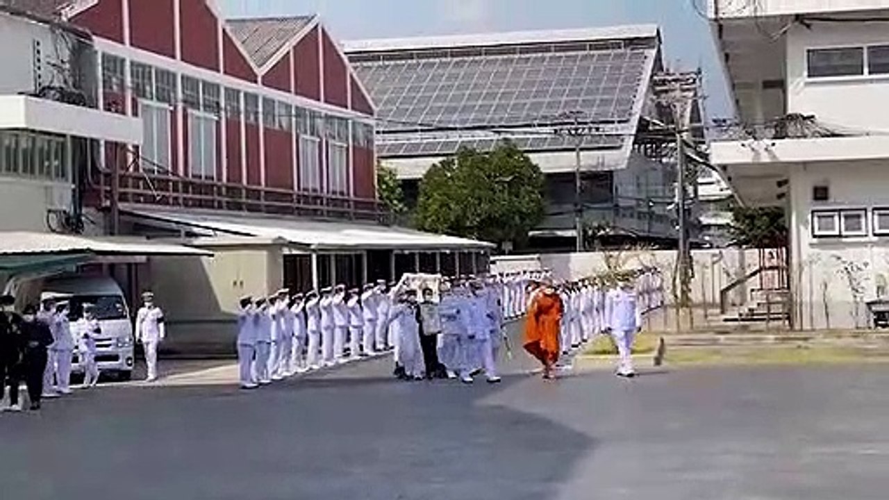 กองทัพเรือ เคลื่อนร่าง ‘ต้นเรือพลับ’ ทำพิธี ณ ว...