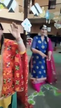 लोहड़ी पर्व का उल्लास छाया, पांरपरिक गीतों पर थिरके