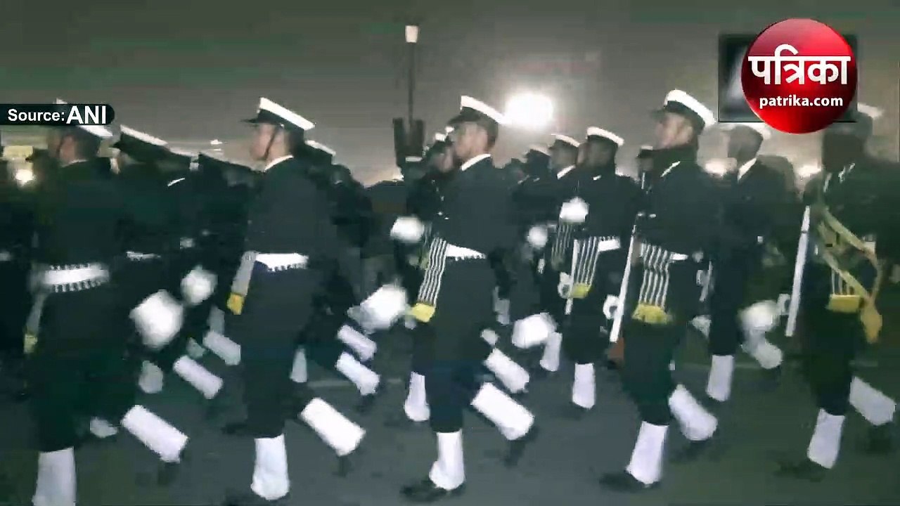 कर्तव्य पथ पर रिपब्लिक डे परेड का रिहर्सल, वीडियो में देंखे कड़ाके की ठंड में कैसे चल रही तैयारी
