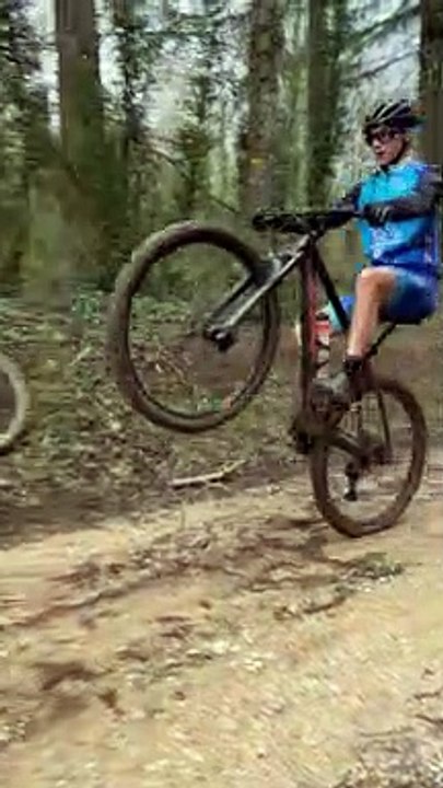 Wheeling challenge (entrainement du 14 janvier 2023, Pierre BOUCHET à la manoeuvre)