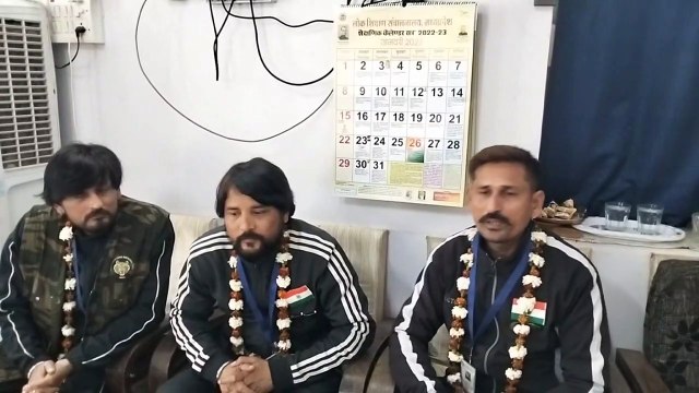 The team of mountaineers who hoisted the tricolor on Mount Everest rea