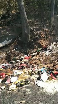 किराना सामान लेकर जा रहे वाहन में लगी आग, सामान जलकर हुआ खाक