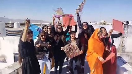 मकर संक्रांति पर लोगों ने जमकर की पतंगबाजी