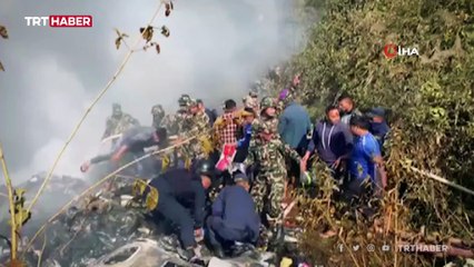 Nepal'de uçak düştü