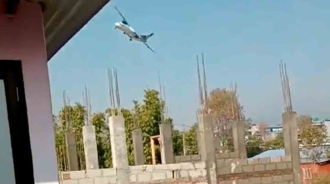 Avião com 72 pessoas cai no Aeroporto Internacional de Pokhara, no Nepal