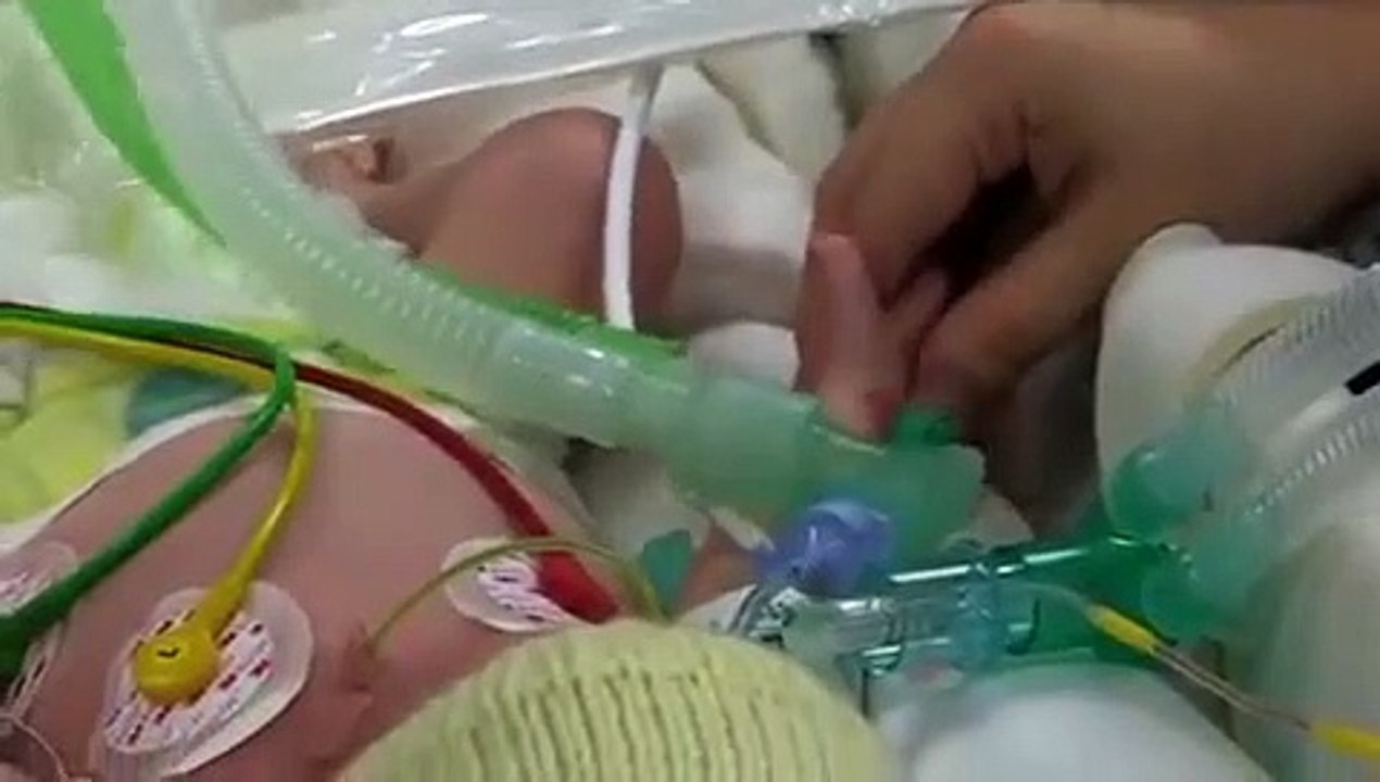 Childrens Accident And Emergency - Se2 - Ep03 HD Watch