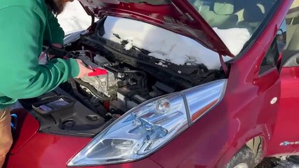 إليك ما يحدث عند شحن نيسان ليف بعد تجميدها ليومين