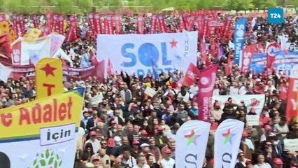 Selahattin Demirtaş'ın sürprizi: "Emekçiyiz Biz"