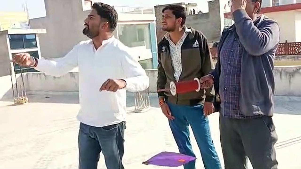 दूसरे दिन भी हवाओं का रहा जोर , चहुंओर वो काटा वो मारा का रहा शोर