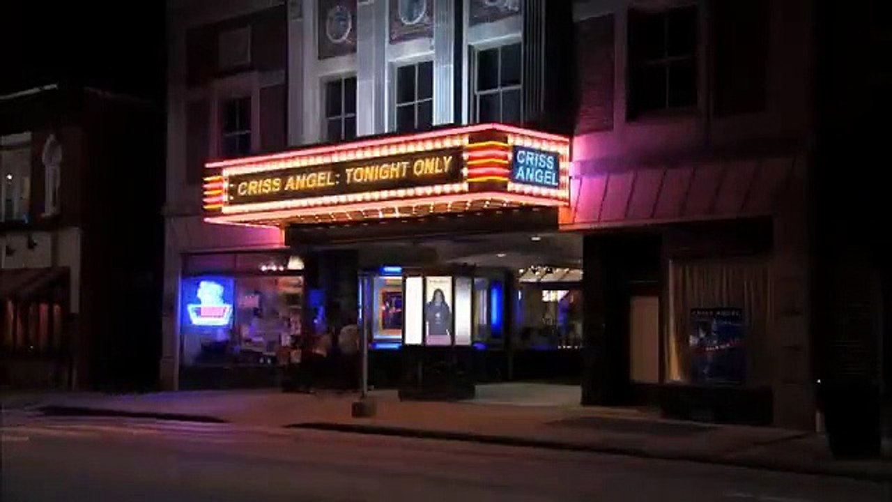 Rules of Engagement - Se5 - Ep14 - Uh-Oh It's Magic HD Watch