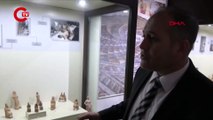 Çocuk mezarlarında bulunan oyuncak heykelcikler müzede