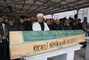 Sakarya'daki trafik kazasında ölen iş insanı Kocaeli'de son yolculuğuna uğurlandı
