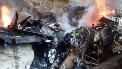 Avião cai no Nepal com mais de 70 a bordo