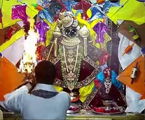 video पतंग, फिरकी से सजा द्वारकाधीश का दरबार