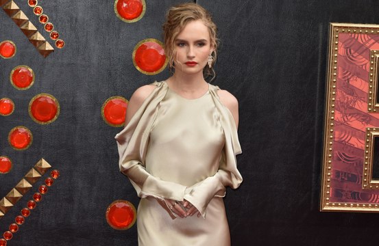 Olivia DeJonge and La Toya Jackson pay tribute to Lisa Marie Presley