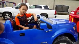 HUGE_POWER_WHEELS_COLLECTIONS_PART_2!_Kid_Loading_All_Of_His_Power_Wheels_Ride_On_Cars_For_Kids(360p)