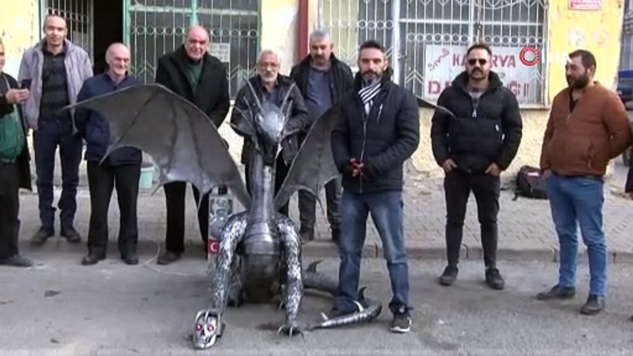 Çılgın Türkler iş başında: Alev çıkartan bir ejderhamız oldu!