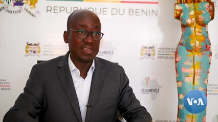 "베냉 측, 北 제작 동상 설치 부인...인터뷰 중단" / YTN