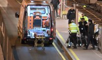 Küçükçekmece'de duraktaki yolcu metrobüsün altında kalarak hayatını kaybetti