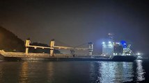 Yük gemisi karaya oturdu! İstanbul Boğazı ulaşıma kapandı